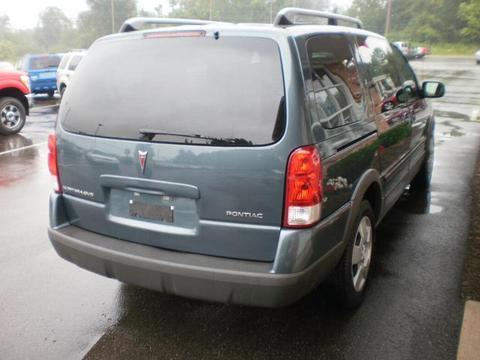 Pontiac Montana SV6 2006 photo 2