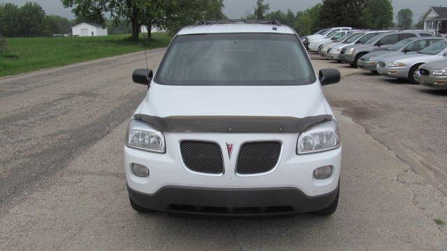 Pontiac Montana SV6 2007 photo 2