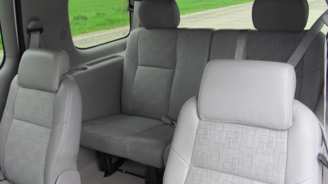 Pontiac Montana SV6 2007 photo 3