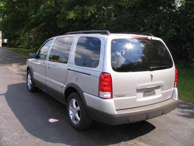 Pontiac Montana SV6 2007 photo 4