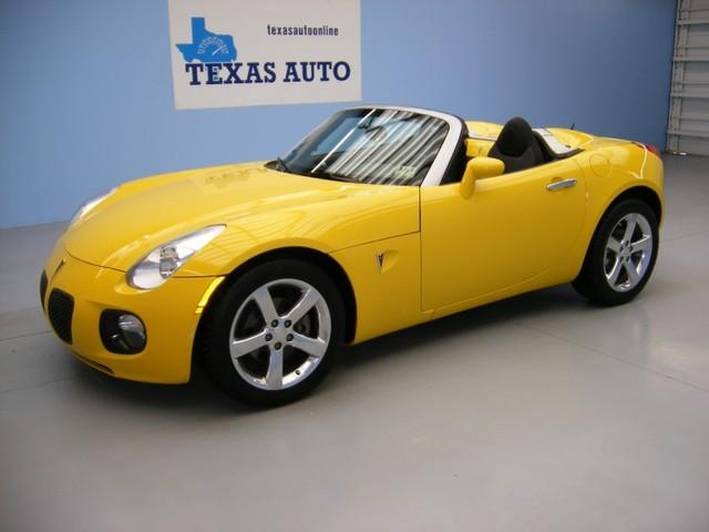 Pontiac Solstice Sport Utility Pickup 4D Convertible