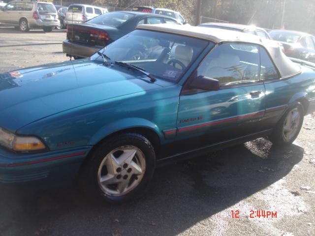 Pontiac Sunbird 1993 photo 3
