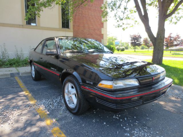 Pontiac Sunbird 1994 photo 2
