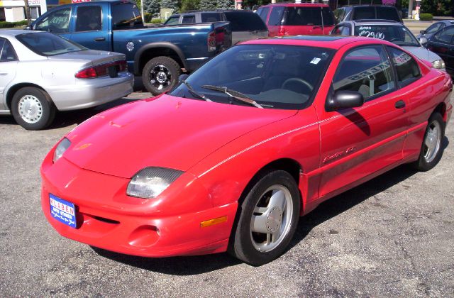 Pontiac Sunfire 1997 photo 1