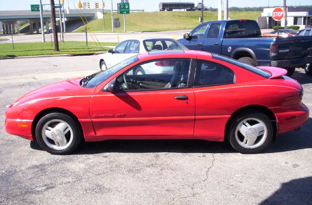 Pontiac Sunfire 1997 photo 2