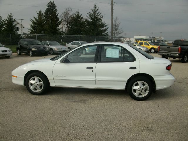Pontiac Sunfire 1998 photo 3