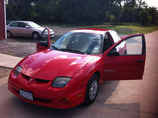 Pontiac Sunfire 2000 photo 3