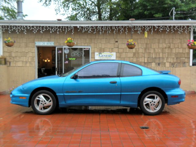 Pontiac Sunfire Sportback LS Coupe