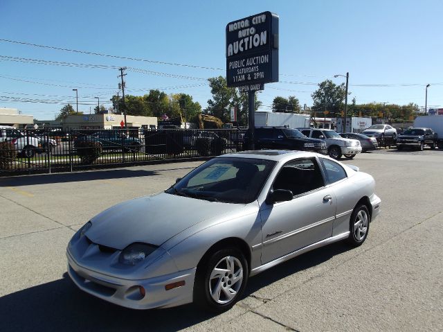 Pontiac Sunfire 2000 photo 1