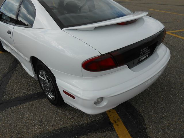 Pontiac Sunfire 2000 photo 4