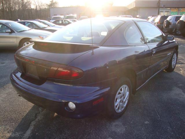 Pontiac Sunfire 2001 photo 1