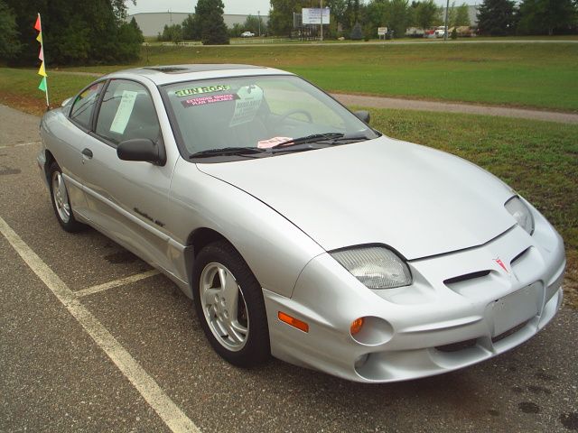 Pontiac Sunfire 2001 photo 2