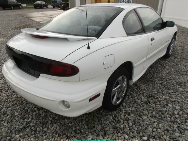 Pontiac Sunfire 2001 photo 2