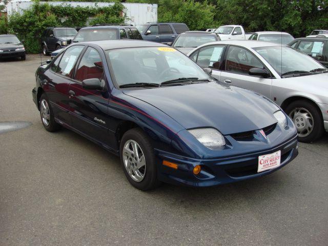 Pontiac Sunfire SE Sedan