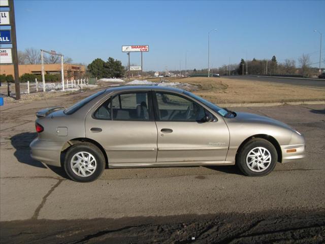 Pontiac Sunfire 2001 photo 2