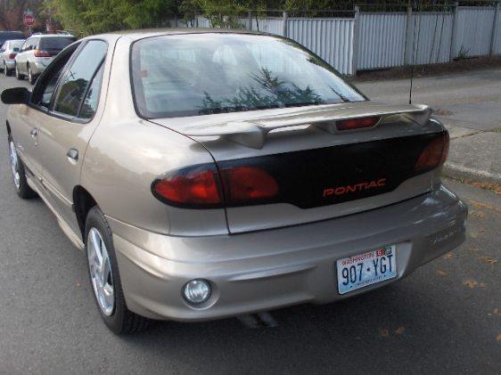 Pontiac Sunfire 2001 photo 2