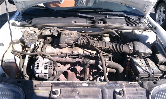 Pontiac Sunfire 2002 photo 2
