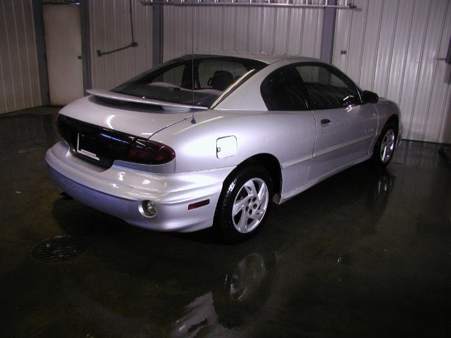 Pontiac Sunfire 2002 photo 1