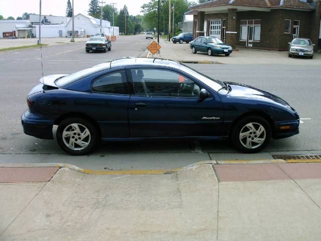 Pontiac Sunfire 2002 photo 2