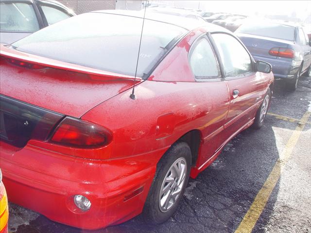 Pontiac Sunfire 2002 photo 2