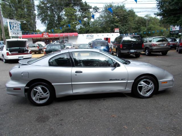 Pontiac Sunfire Sportback LS Coupe