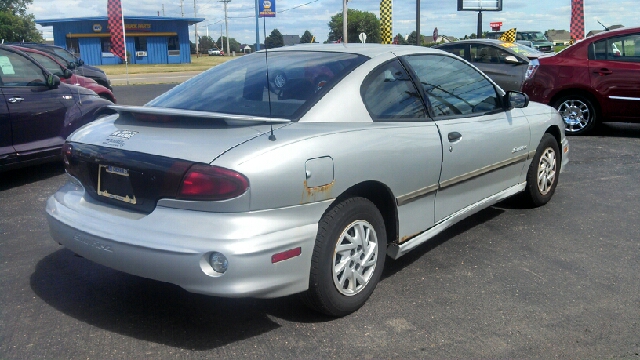 Pontiac Sunfire 4dr Sdn SL Auto Sedan Coupe