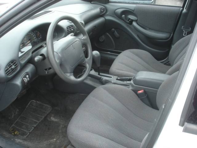 Pontiac Sunfire 2002 photo 2