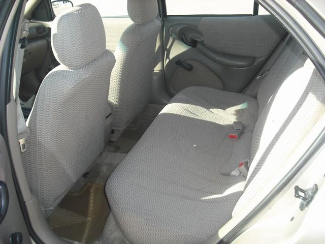 Pontiac Sunfire 2002 photo 2