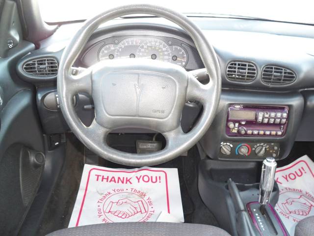 Pontiac Sunfire 2002 photo 2