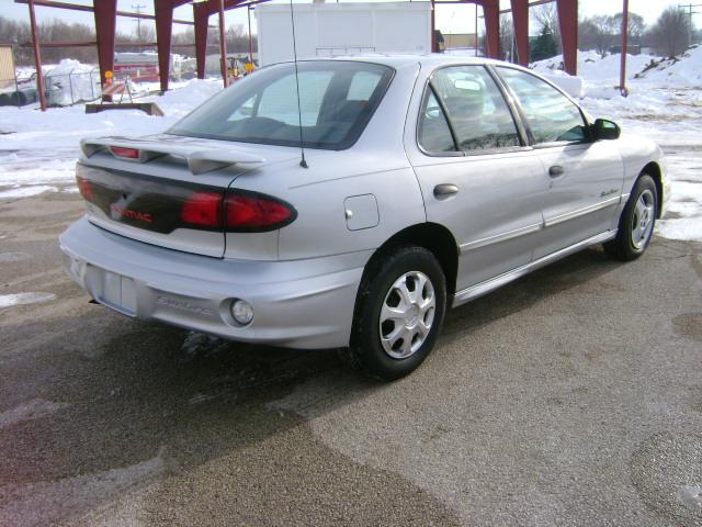 Pontiac Sunfire 2002 photo 2