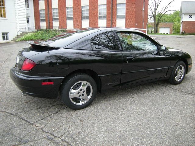 Pontiac Sunfire 2003 photo 1
