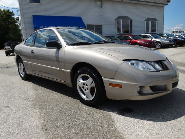 Pontiac Sunfire 2003 photo 2