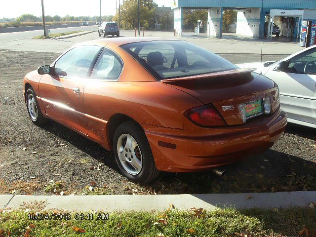 Pontiac Sunfire 2004 photo 1
