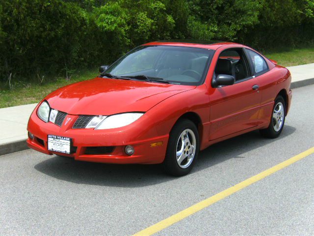 Pontiac Sunfire 2004 photo 1