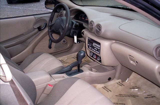 Pontiac Sunfire 2004 photo 4
