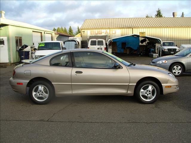 Pontiac Sunfire 2004 photo 5