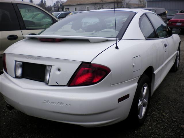 Pontiac Sunfire 2004 photo 1