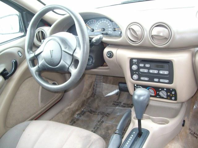 Pontiac Sunfire 2004 photo 4
