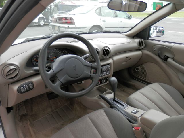 Pontiac Sunfire 2004 photo 7