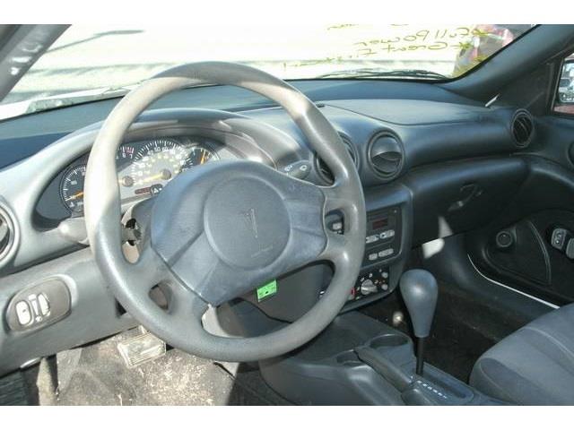 Pontiac Sunfire 2004 photo 2