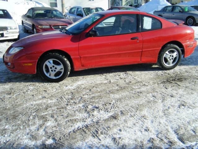 Pontiac Sunfire 2004 photo 1