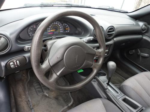 Pontiac Sunfire 2004 photo 2