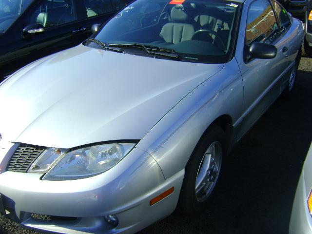 Pontiac Sunfire 2004 photo 1