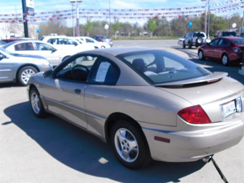 Pontiac Sunfire 2004 photo 3