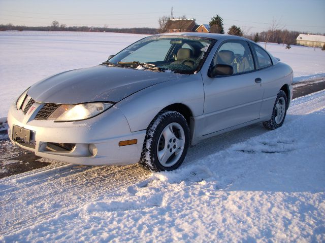 Pontiac Sunfire 2004 photo 1