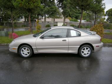 Pontiac Sunfire 2004 photo 1