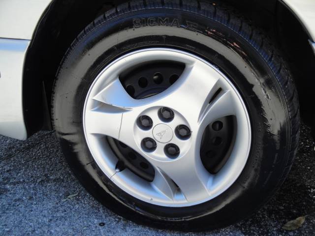 Pontiac Sunfire 2004 photo 5