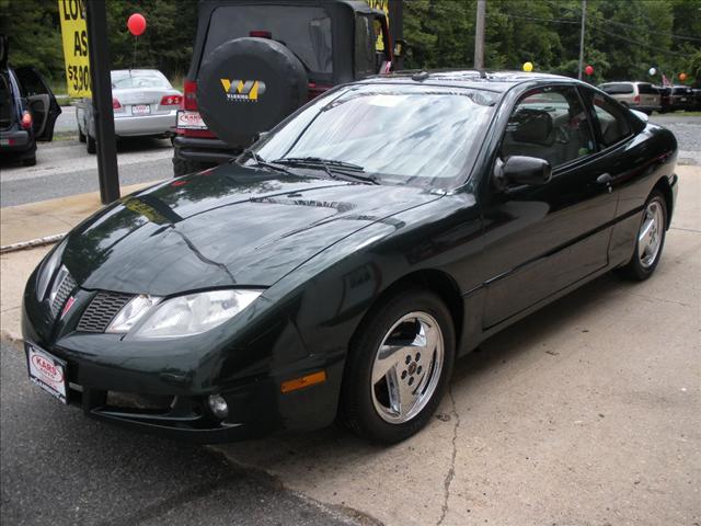 Pontiac Sunfire 2004 photo 2