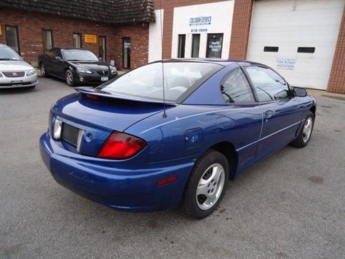 Pontiac Sunfire 2004 photo 2