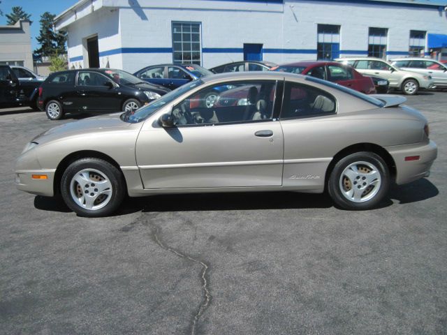 Pontiac Sunfire 2004 photo 3